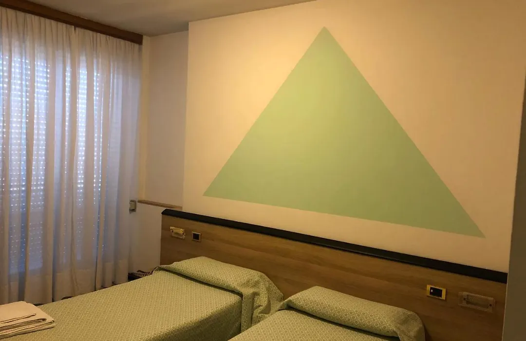 Hotel Roma-1